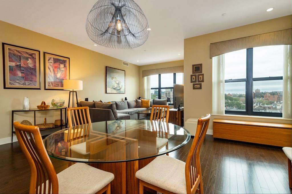 303 Columbus - Photo 1