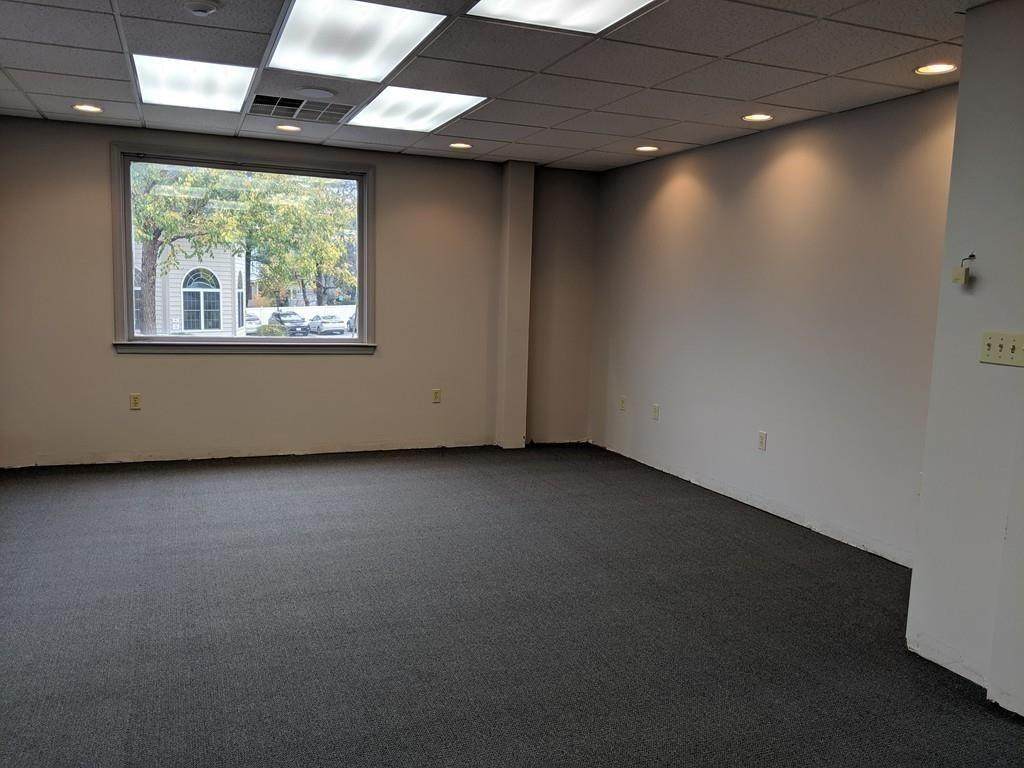 201 Chelmsford St - Photo 1