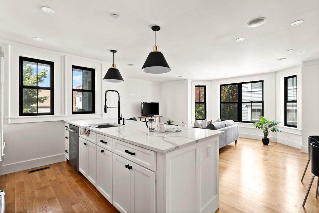 231 Gold Street - Photo 1
