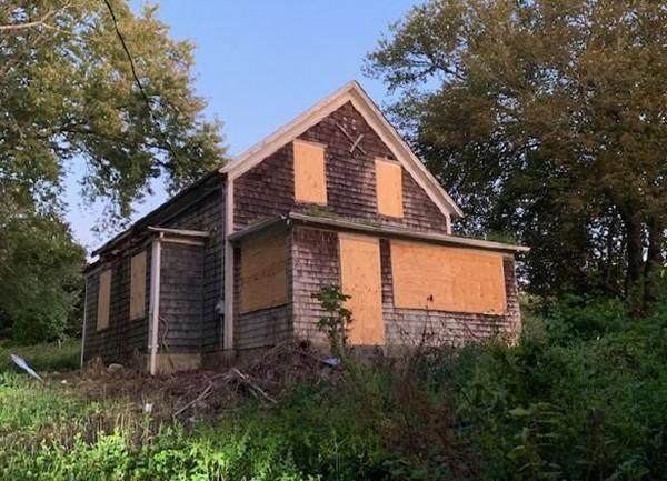 1104 Main Rd - Photo 1