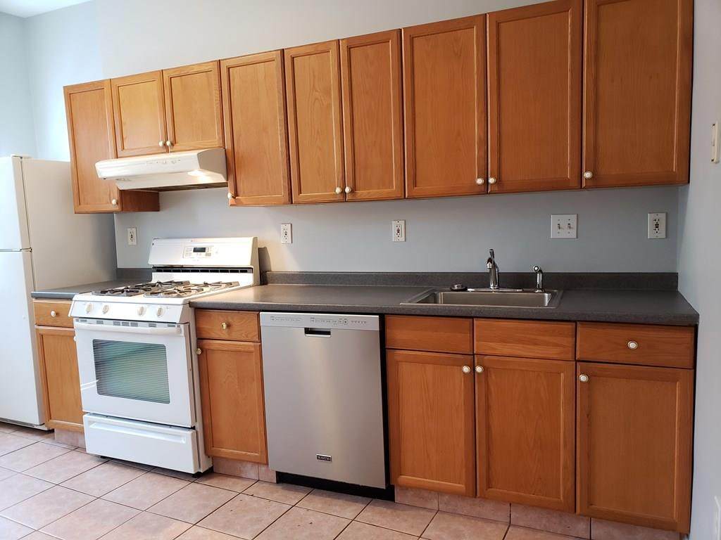 40 North Bennet Street - Photo 1