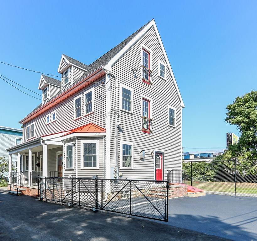 8 Lawrence Pl - Photo 1