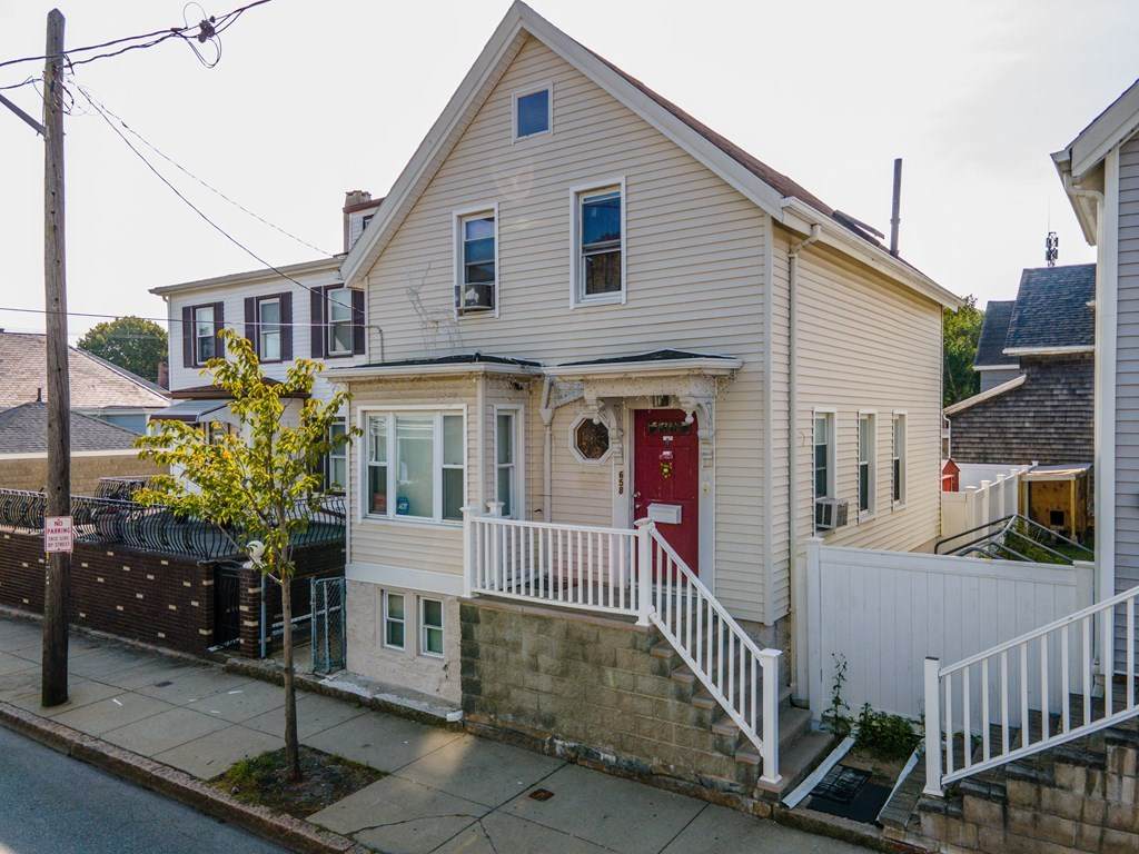 658 Kempton St - Photo 1
