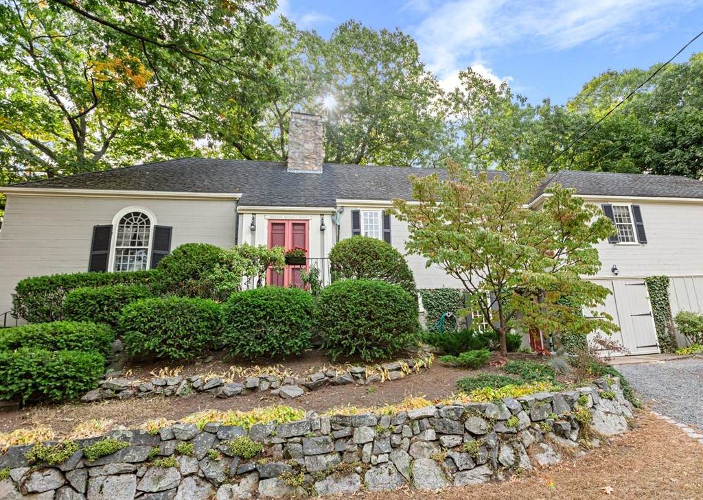 16 Beverly Rd - Photo 1