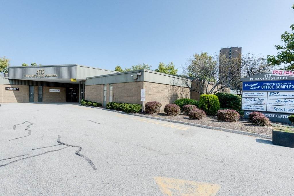 475 Pleasant Street - Photo 1