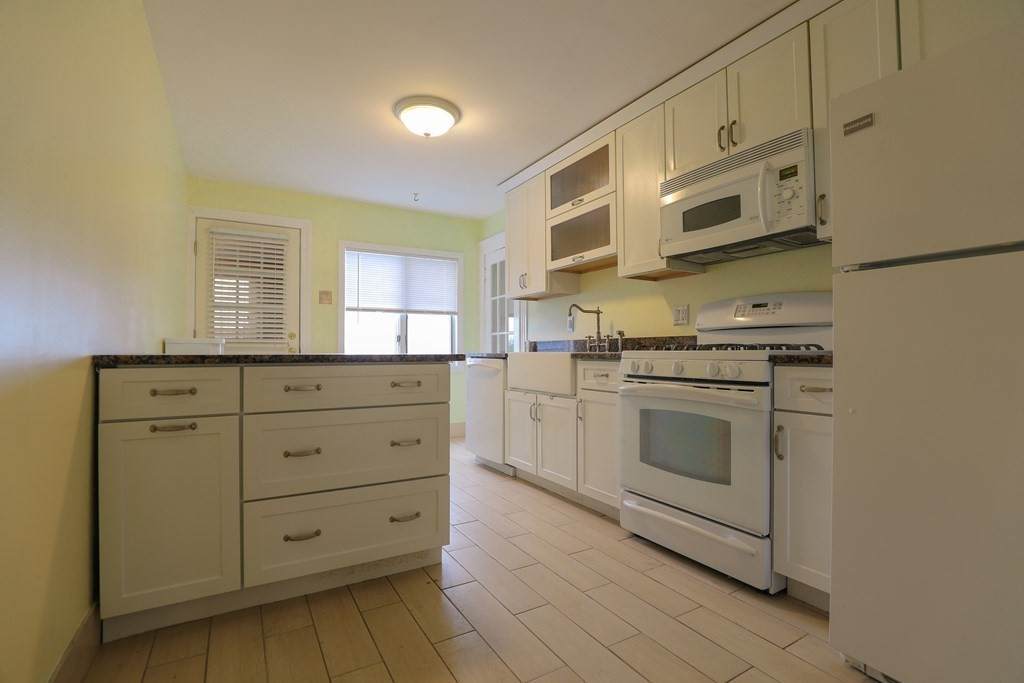 12 Kilsyth Rd - Photo 1