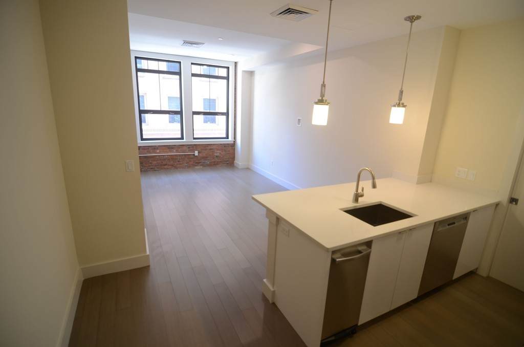 121 Portland Street - Photo 1