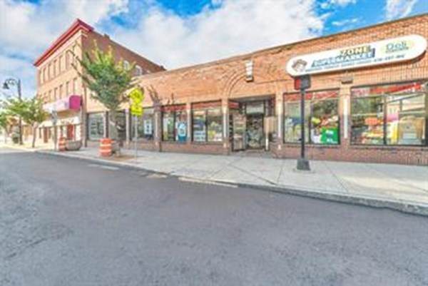772 Main St - Photo 1