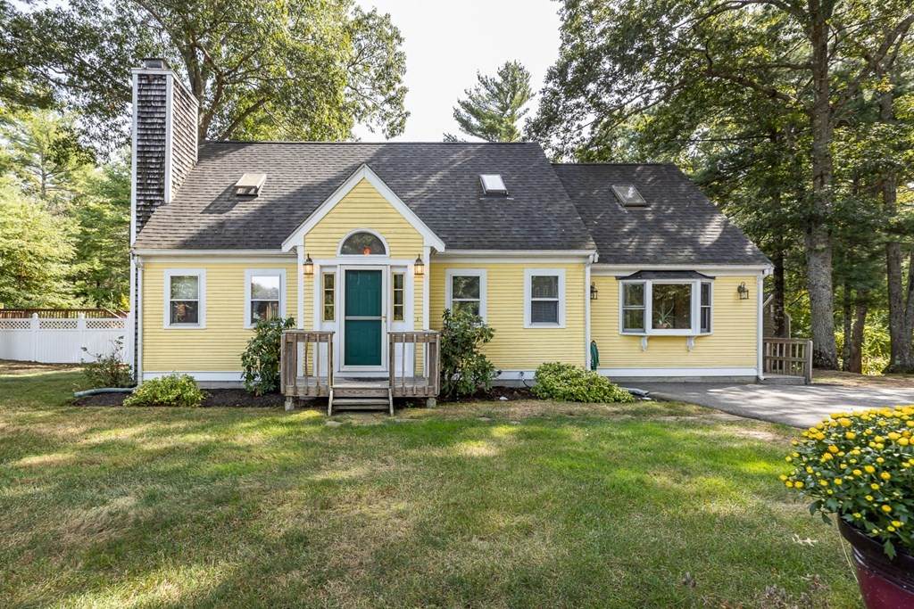 4 Susan Circle - Photo 1