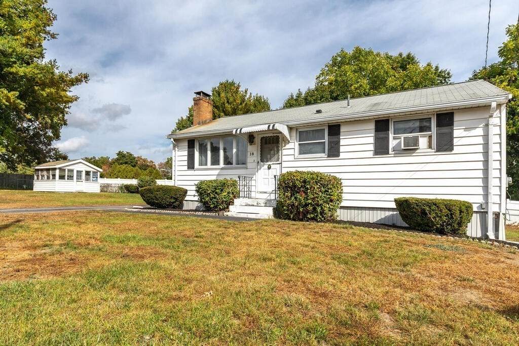18 Bemis Circle - Photo 1