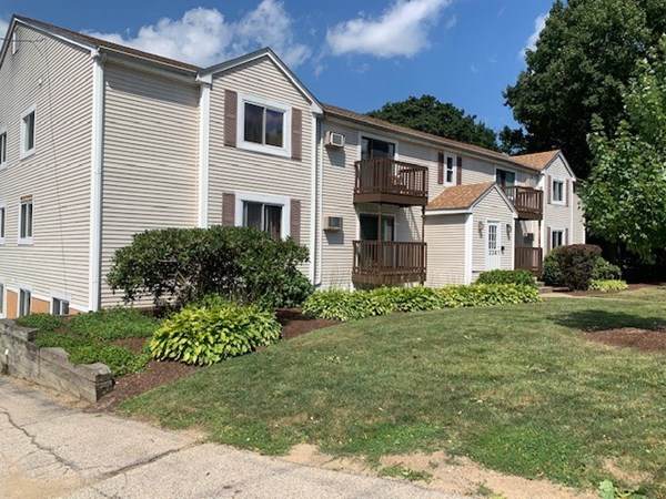 226 Park St - Photo 1