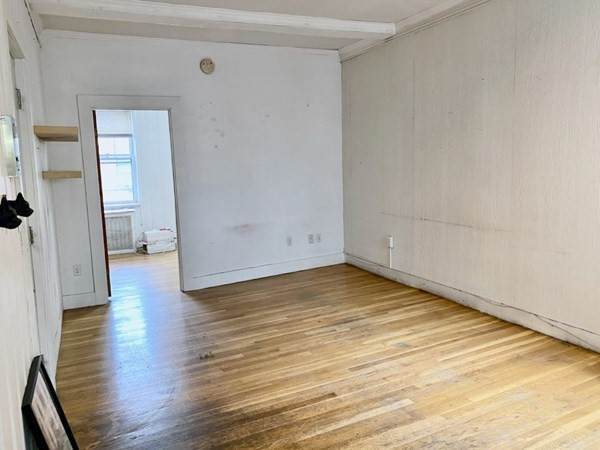 36 Anderson Street - Photo 1