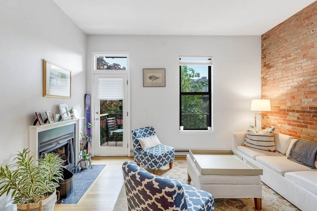 86 Chandler Street - Photo 1