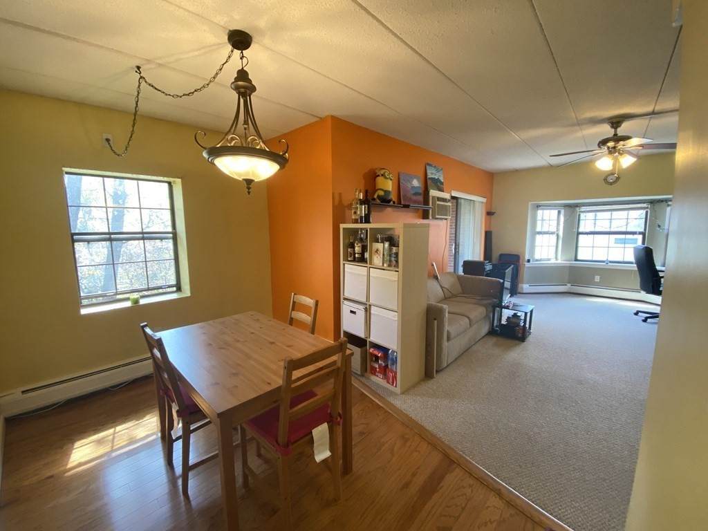 16 Winter St - Photo 1