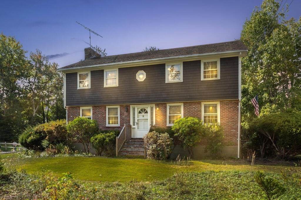 3 Pine Knoll Drive - Photo 1