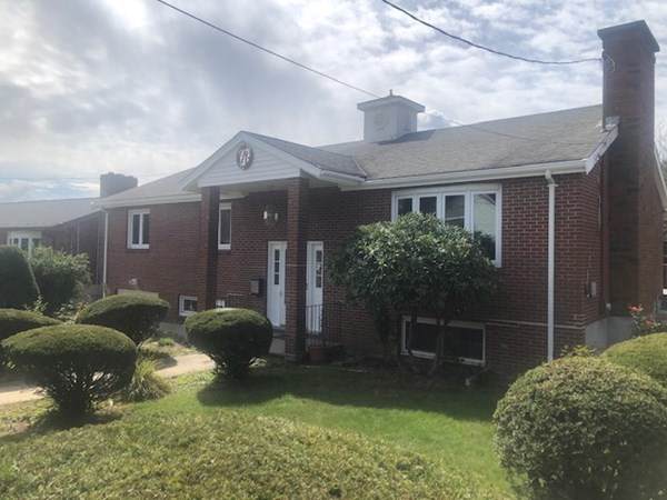 36 Maplewood St - Photo 1