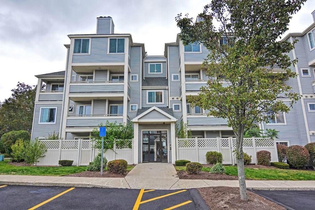 200 Falls Blvd - Photo 1