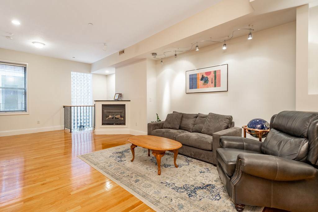 22 Sheafe St - Photo 1