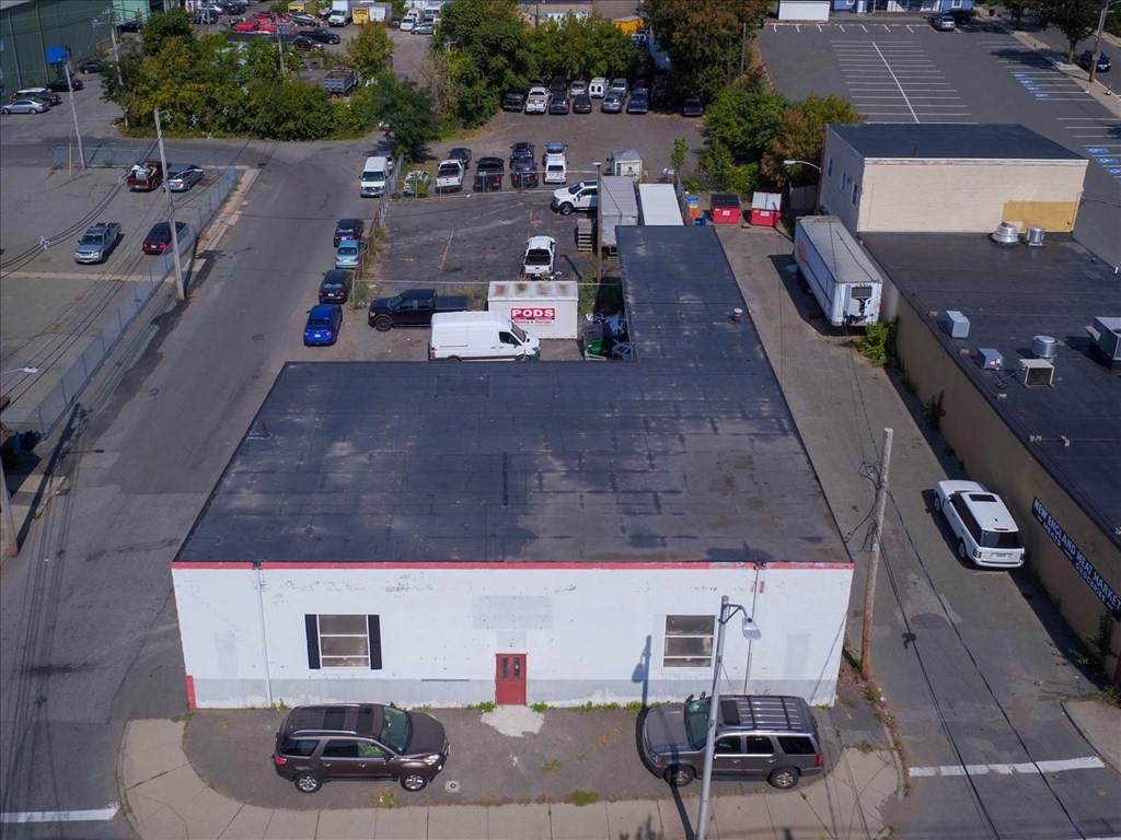 58 + 58R Walnut St - Photo 1