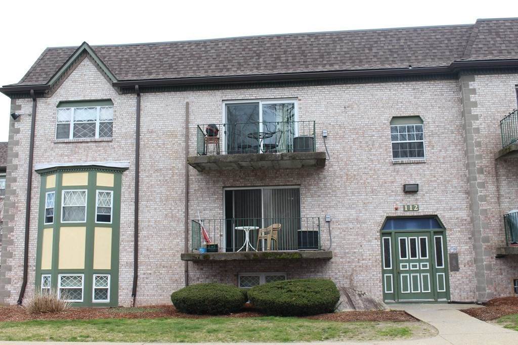 112 Oak Lane - Photo 1
