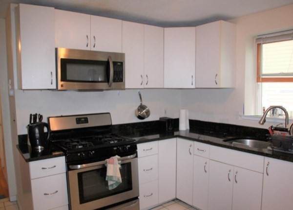 3899 Washington - Photo 1