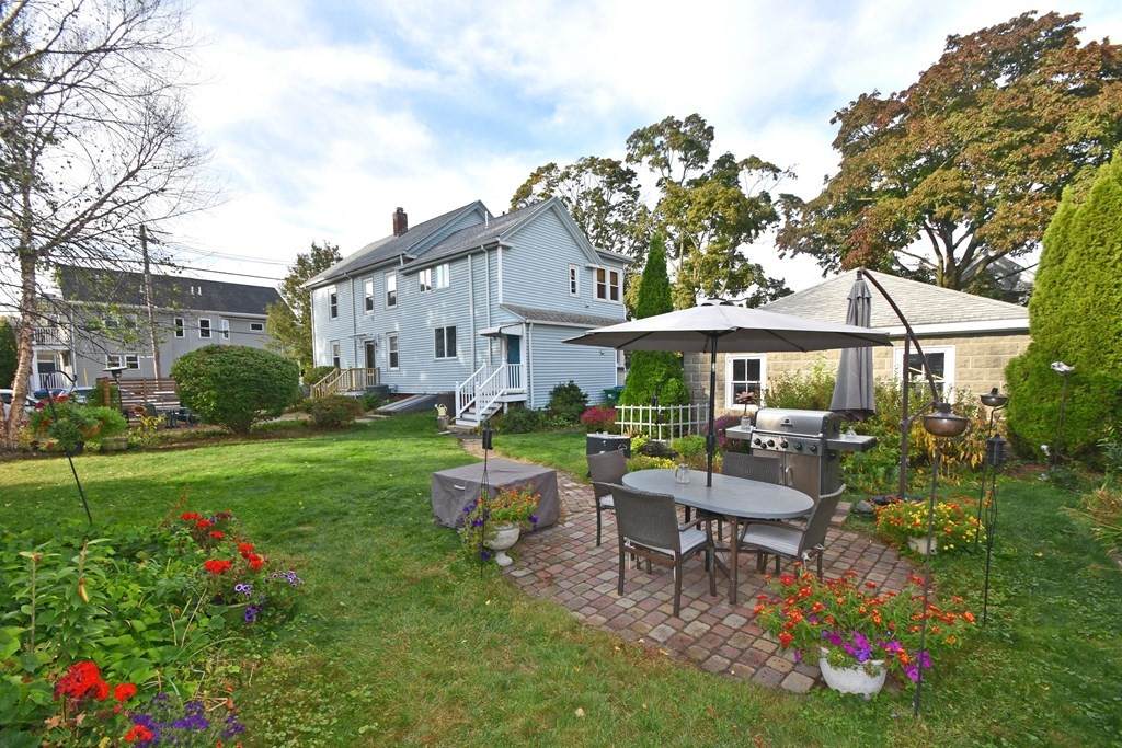 56 Tainter St - Photo 1