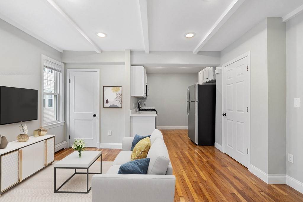 79 Farrington - Photo 1