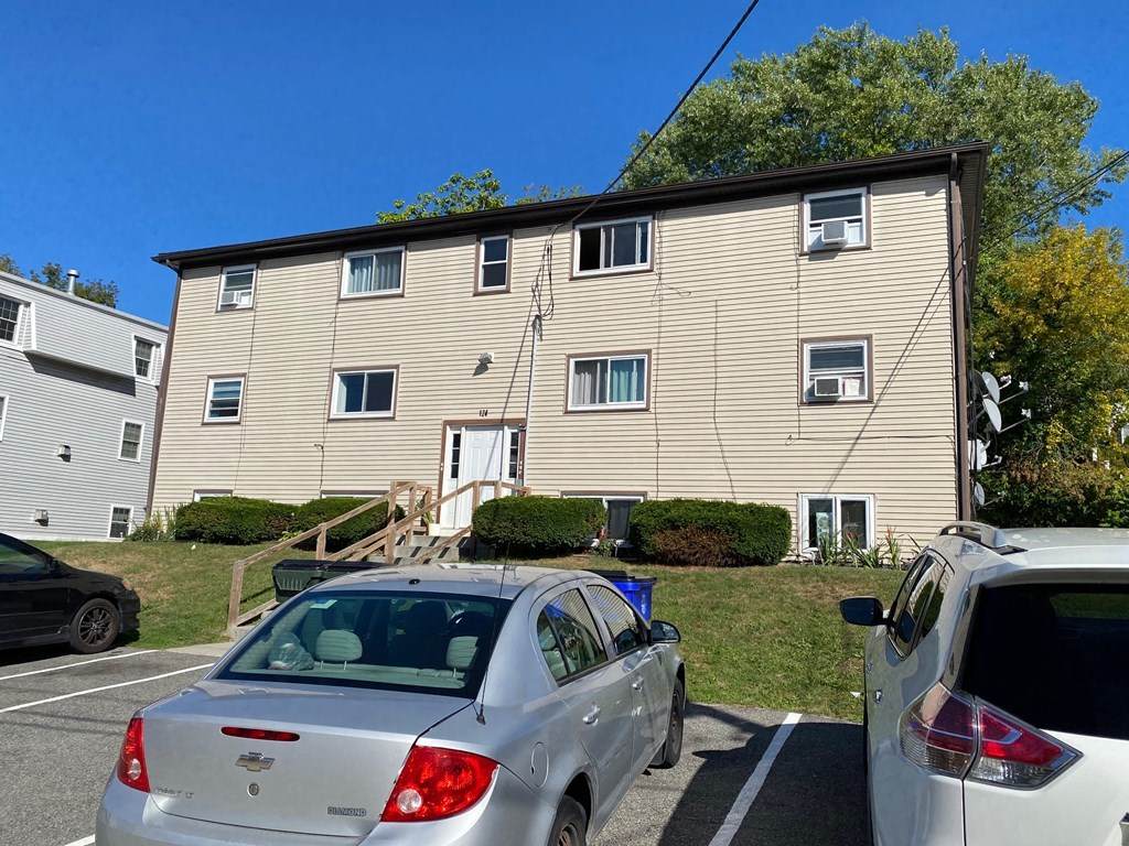 124 Ash St - Photo 1