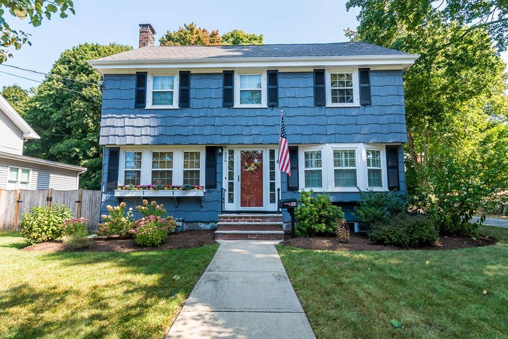 556 East St - Photo 1