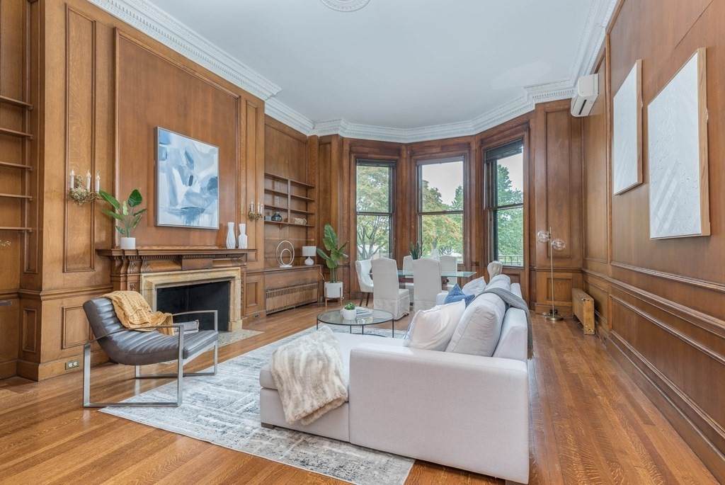 236 Beacon St - Photo 1