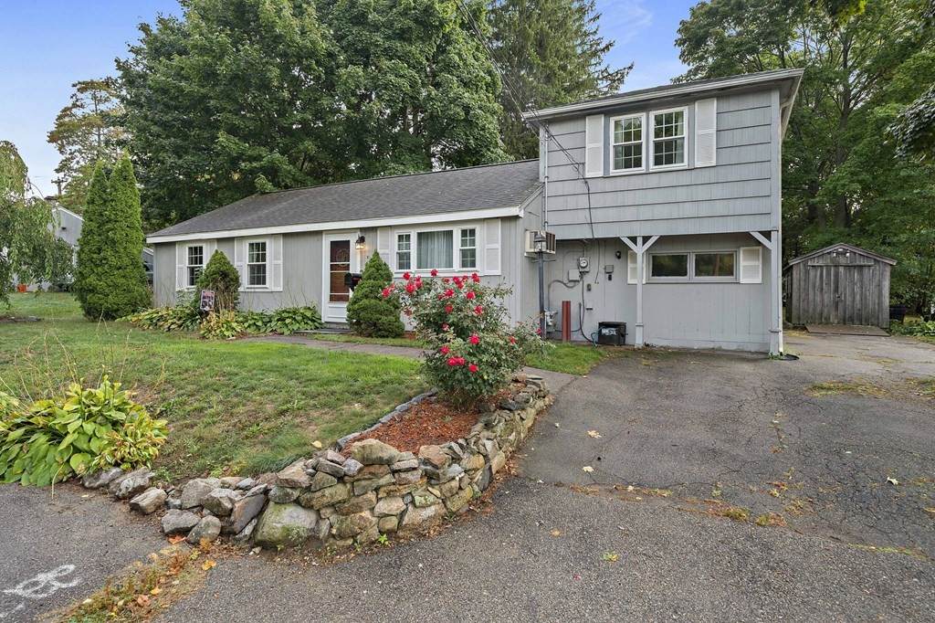 10 Woodedge Ave - Photo 1