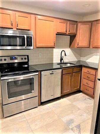 142 Washington Street - Photo 1