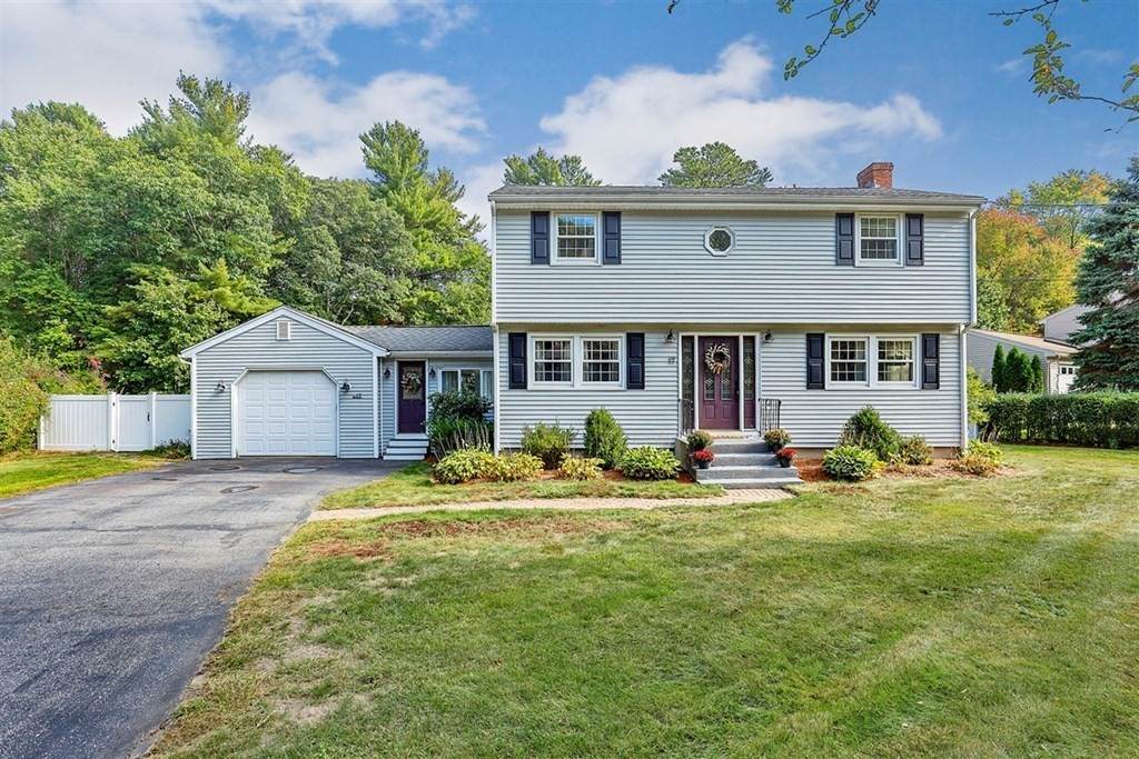 17 Phillip Ave - Photo 1