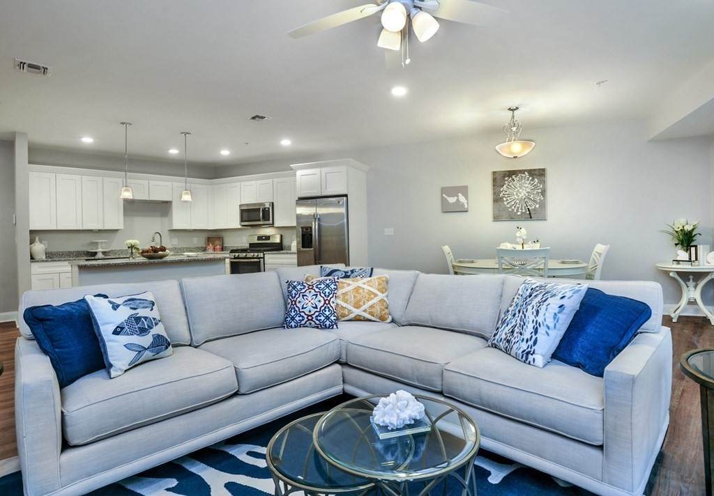 2 Longwood Lane - Photo 1