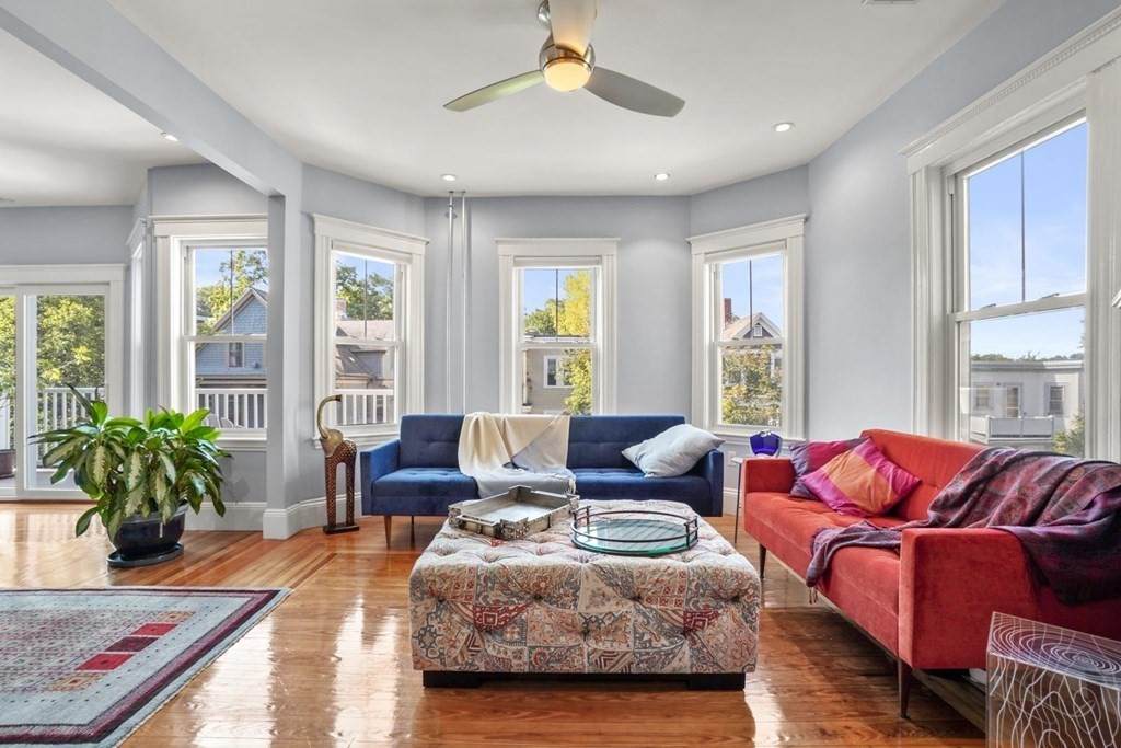 62 Tower St - Photo 1