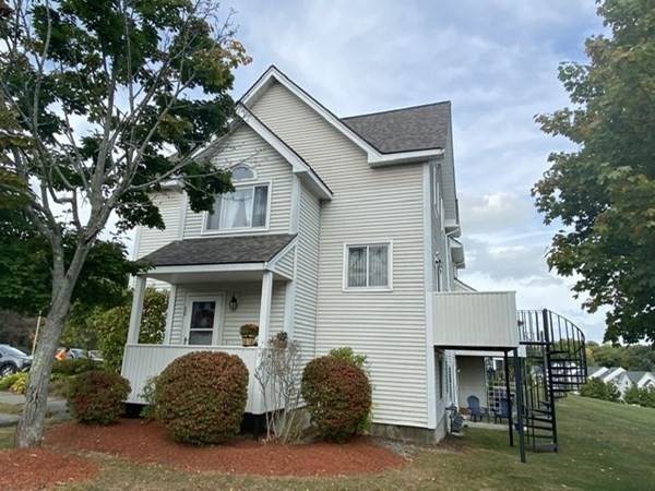 100 Merrimack Ave - Photo 1