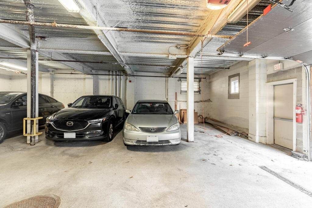 312-320 West Third Street - Photo 1