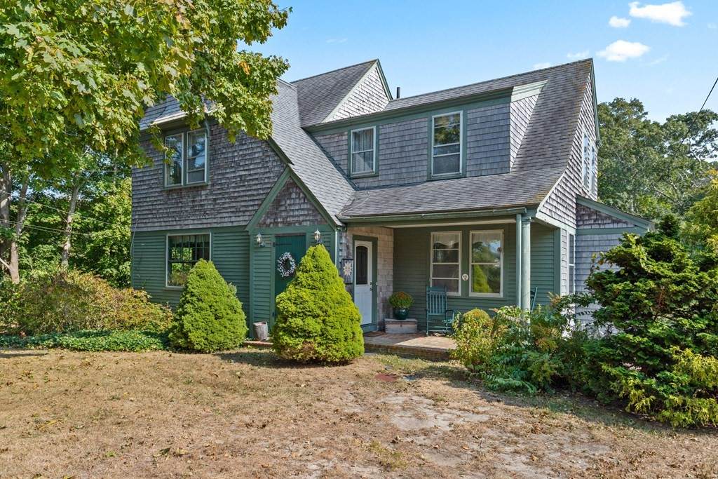 411 Scudder Ave - Photo 1