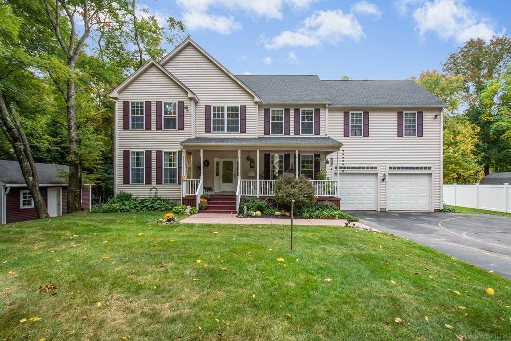 10 Mendon Road - Photo 1