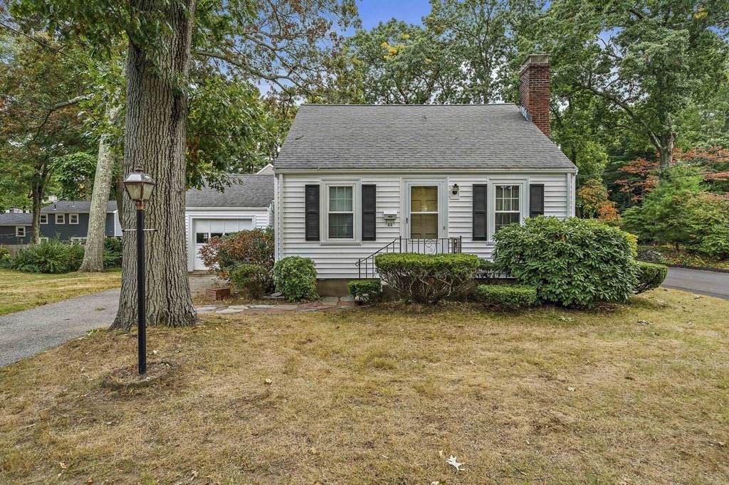 11 Purington Ave - Photo 1
