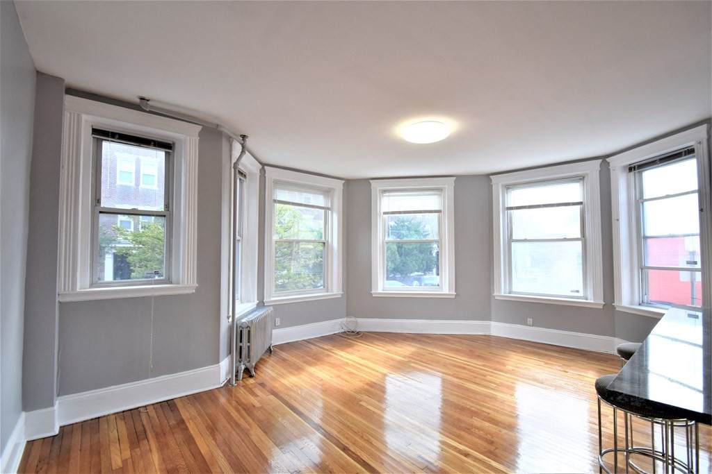 83 Glenville Ave - Photo 1