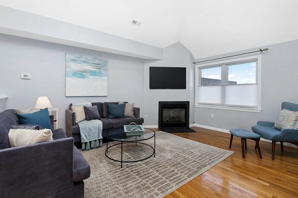 10 Middle Street Court - Photo 1
