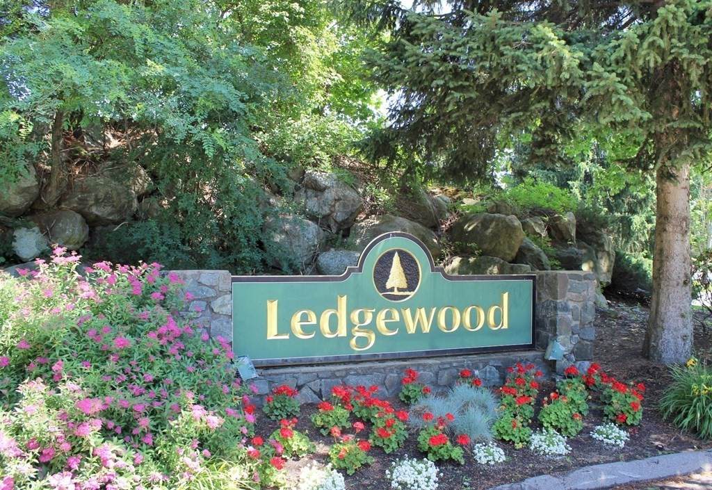 10 Ledgewood Way - Photo 1