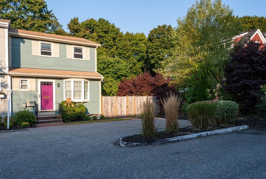 30 Lincoln Park - Photo 1