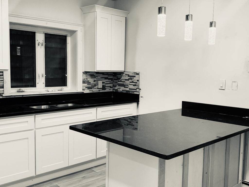 472 Sumner Street - Photo 1
