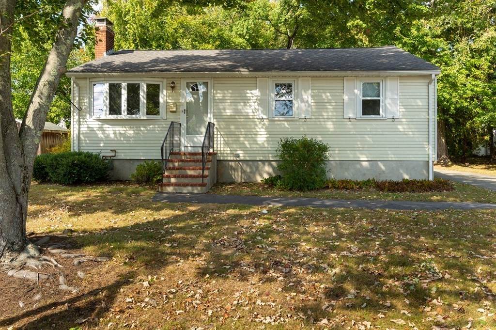 11 Holly Drive - Photo 1
