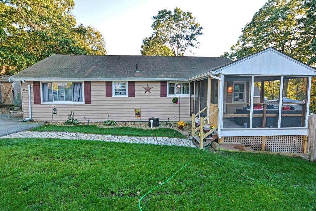 16 Sabbatia Dr - Photo 1