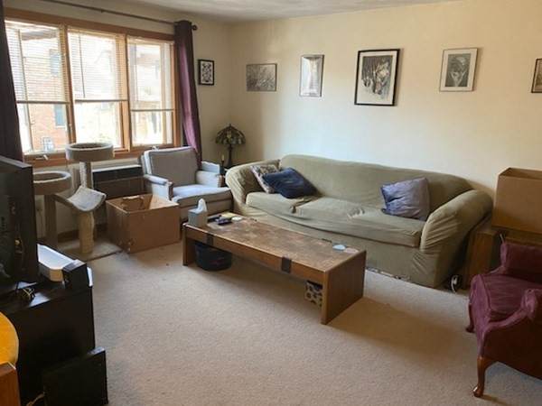 38 Middle St - Photo 1