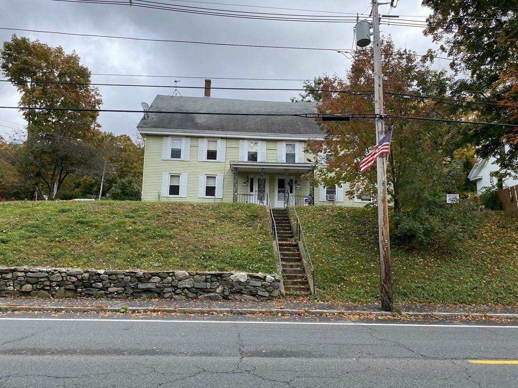 347-349 Main St - Photo 1