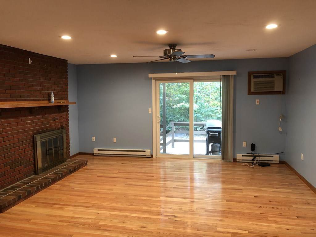 156 Highwood Dr - Photo 1